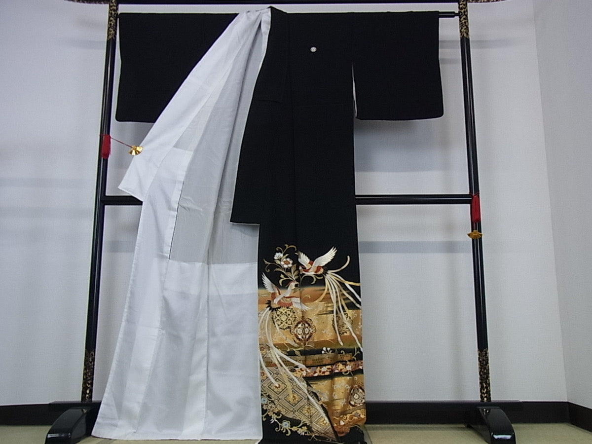 Kimono negro kuretomesode